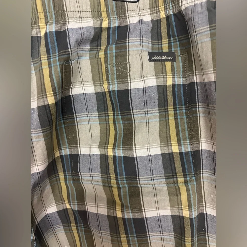 Eddie Bauer- 2XL Stretch‎ Plaid Shorts with Drawstring, Pre-Owned w/pockets
